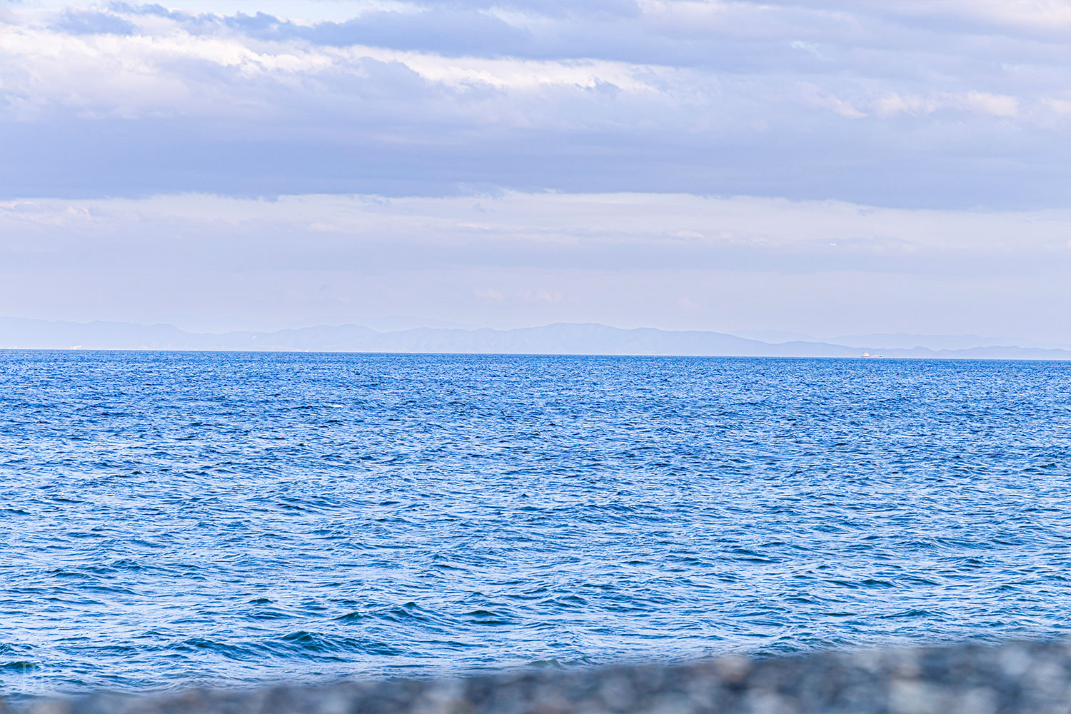 海を望む穏やかなロケーションに佇む『1日1組限定のプライベートヴィラ』